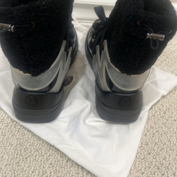 Moncler Insolux Boots - Picture 4 of 7